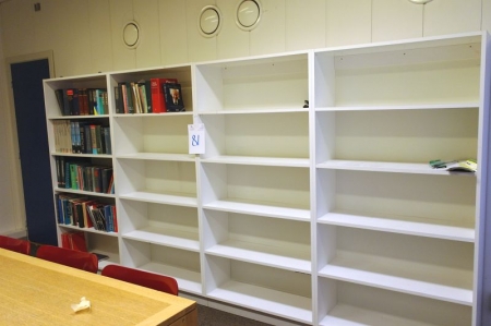 4 sections shelving in wood content
