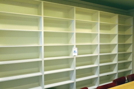 5 sections shelving in wood