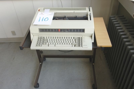 Skrivemaskine, IBM 6784 + bord