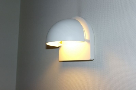 7 pcs design lamps on the wall (the buyer will be responsible removal and security of electricity)