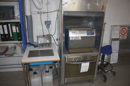 2 ultrasound cleaners (1 transsonic digital s + FinnSonic) + fume cupboard w. exhaust + oven
