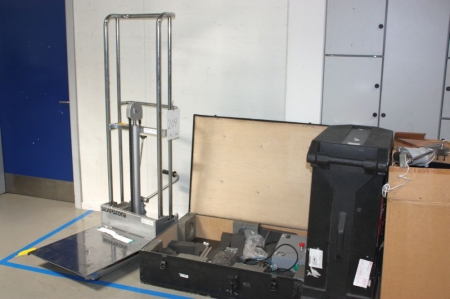 Height lifter + various  press tools, display equipment etc.
