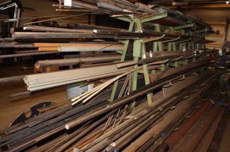 Double-sided cantilever racking, 2 x 7 branches. Length approx. 4m + content of various steel