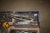Palle med diverse, bl.a. store fastnøgler, gevindskæreudstyr, stålwire + pladeklo, 1000 kg, 0-18 mm med godkendelsesmærkat