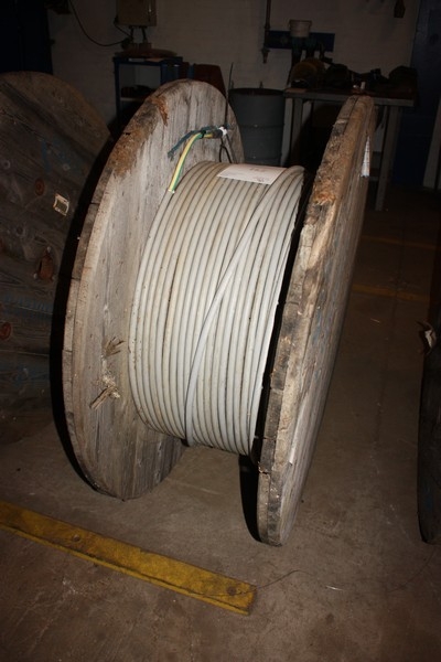 Cable reel with power cable, NKT, Noik mantle, 4 x 70 + 35 m2