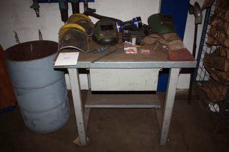 Work bench, approximately 1000 x 800 mm, with drawer + 2 x visor + 2 x welding helmet + fresh air equipment, North, etc.