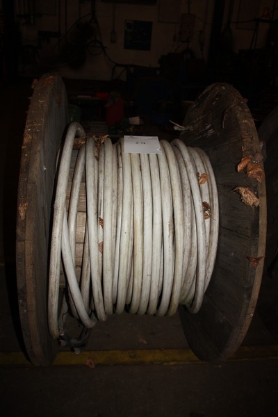 Cable reels with power cable