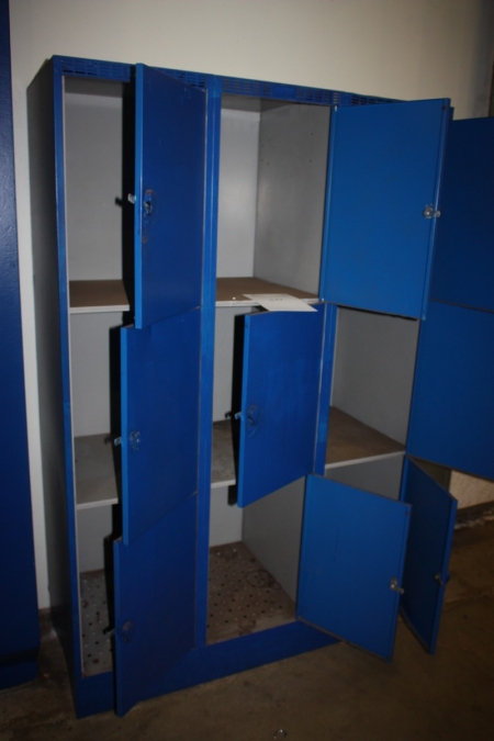 9 compartment locker