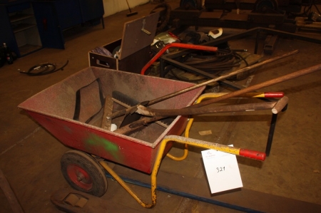 Trillebør + skovl + koste + vogn + værktøjskasse, træ, med indhold