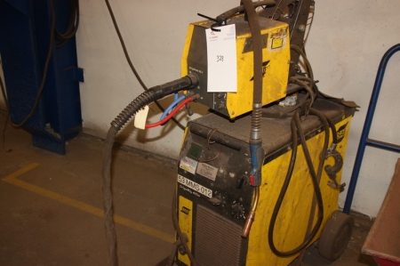 CO2 welding machine, ESAB Origo Mig 405 W + wire feed box, ESAB OrigoFeed 304 + welding cable + welding handle. Mounted in a frame on wheels