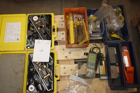 Pallet with various, including 2 x Plasma Guide Kit, ESAB