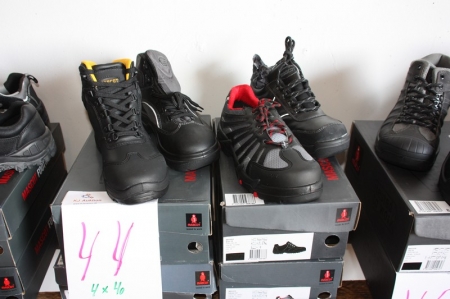 4 x safety boots, size 40