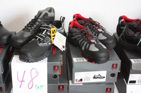 4 x safety boots, size 41
