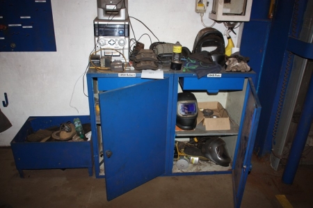 Steel cabinet with content: including fresh air equipment, radio + box with miscellaneous + tool panel