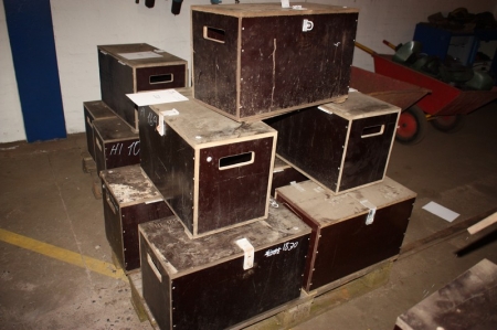 Pallet with 7 x tool boxes, wood, without content