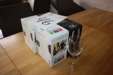 12 x wine glasses, Arcoroc Professional, Cabernet, Kwarx, 19 cl