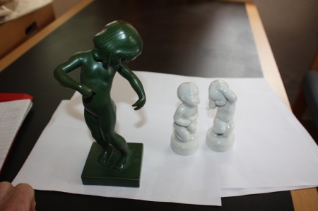 Figurines: girl + 2 children figures, Bing & Grøndahl, marked 888