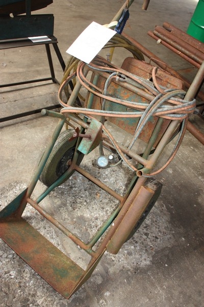 Oxygen and acetylene cart with bottles, hoses and pressure gauge
