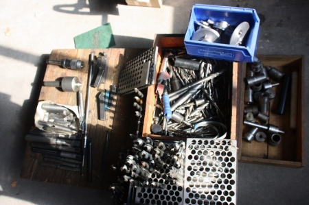 Pallet with drills and milling tools, etc.