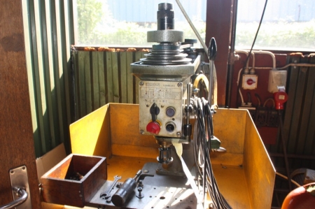 Bænkboremaskine, Ixion. 320 - 1600 rpm. Monteret på søjle