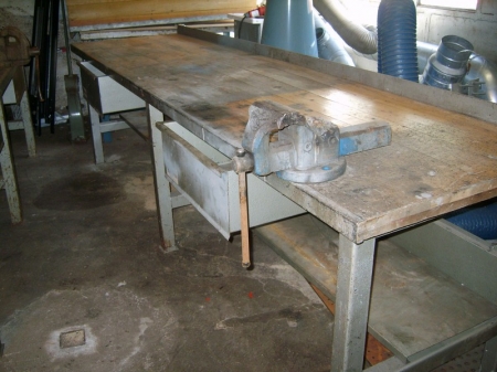 HE-VA Work Bench with shelf, 2 drawers and vice, approx. 3000x780 mm