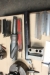 Palle med diverse værktøjsholder for drejebænk + 3 x treklo + opspændingsværktøj for drejebænk