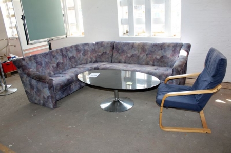 Hjørnesofa + oval sofabord + lænestol (kun moms af salær)
