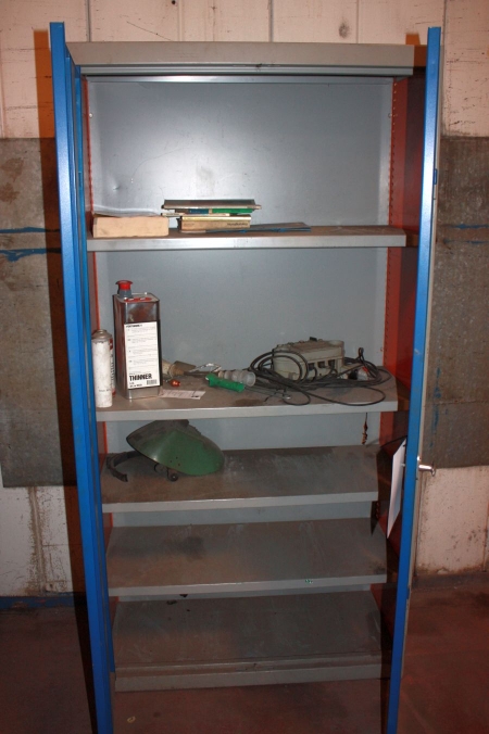 Steel tool cabinet