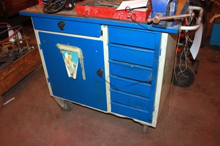 Tool Trolley with vice and content