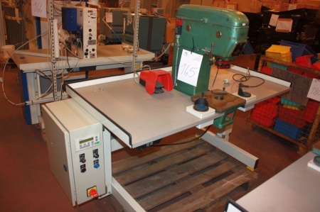 Punching, A. Burger, type DO3 + Siemens TD 200 Steering mounted Linak electric height adjustable table