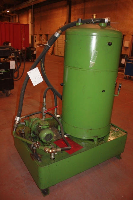 Trykprøvestation CJC type HDU 427/108 liter