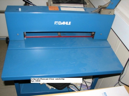Paper Trimmer Dahle. Can cut a package 100 gr A3 format