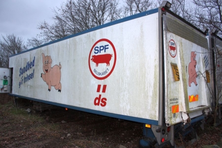 Closed truck box with tail lift. Fitted for pig transport