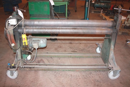 Motorized plate roller with security equipment. W=150cm. 5mm plate