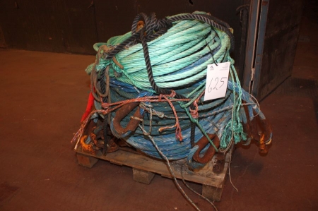 Pallet with taifun wires