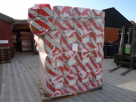About 16 packages insulation, 270x1200, 1.94 m2 per. package
