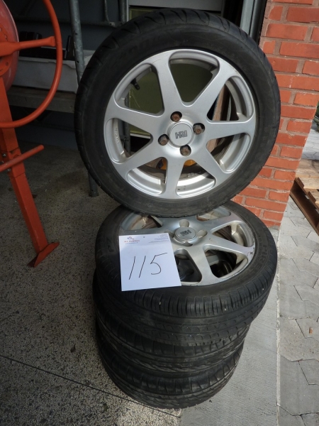 4 x alloy wheels, 195/50 R15