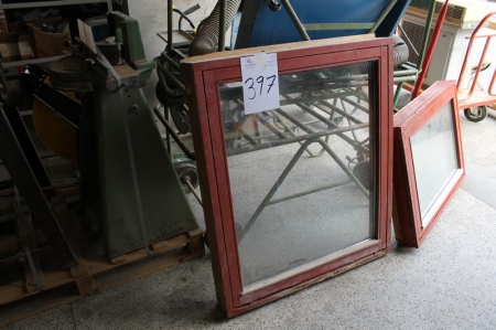 Window: 91 x 106 Sold by private individual. Only VAT on fees.