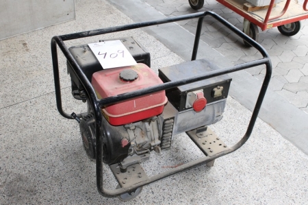 Power Generator, Honda petrol engine, 13 HP. Connections: 2 x 220 V + PTO. Sold by private individual. Only VAT on fees.