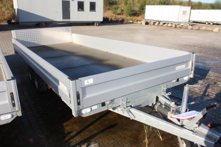 Trailer (6), brand new. Aluminium Panels. Agados, type Adam 67 2 axles. 2500 kg. Hand hydraulic tipping. Load Platform dimensions, approximately 5250x2150 mm. Supplied without license plates. Frame number: TKXA15225CCBA0985