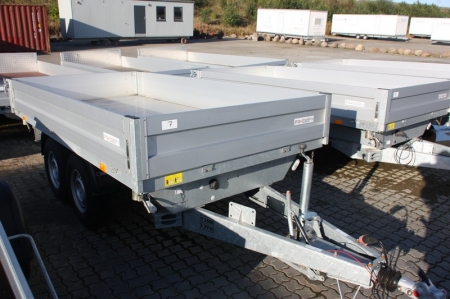 Tipping Trailer (7), brand new. Aluminium Panels. Agados, type Atlas. 3500/2710 kg. 2 axles. Electrical tipping. Metal Base. Platform dimensions, approximately 3280x1750 kg. Supplied without license plates. Frame number: TKXATS235CDBA1013