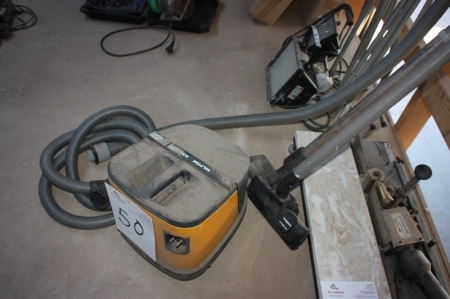 Vacuum cleaner, Nilfisk. With hose and nozzle