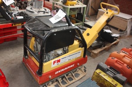 Plate compactor, Dynapac LG 500, Hatz diesel. Year 2009 Used very little. Weight: 506 kg. SN: 35007522