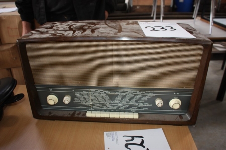 Radio, B & O Mini Present 607