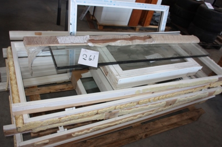 Pallet with various windows, wood, white + plastic windows
