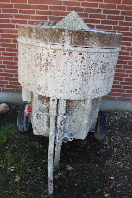 Concrete mixer, 300 liters, Staring
