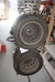 4 x vinterhjul, næsten ikke brugt. 5 huls fælg. Altimax Vinter, 185/65 R14 + stativ og hjulkapsel
