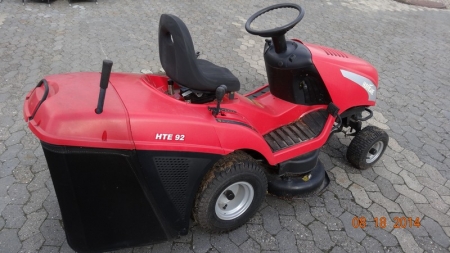 Garden Tractor "Hurricane" model HTE 92 - grass collection & incl. key