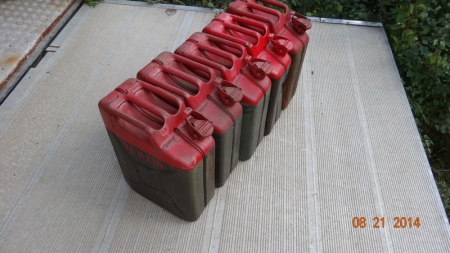 Jerry cans 5 stk. Brugte 20 liters. 