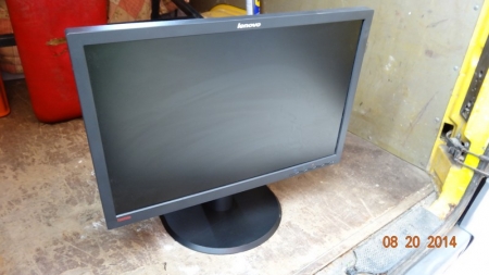 Flat for PC. "LENOVO". Model LT 2452 pwc. Diagonal Size 61 cm. Height adjustable. Incl. Power Cable